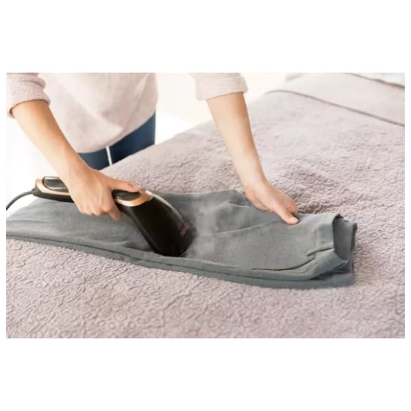 PHILIPS pegla za vertikalno peglanje GC362/80 8