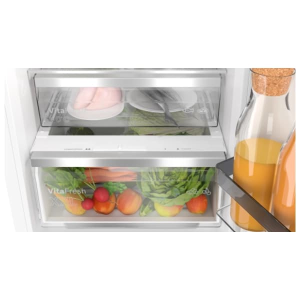 BOSCH ugradni kombinovani frižider KIN86ADD0 3