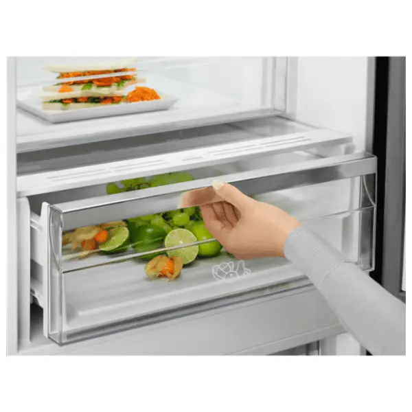 ELECTROLUX kombinovani frižider LNT7ME36K2 8