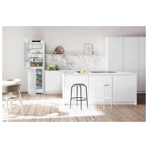 LIEBHERR kombinovani frižider CNf 5704 6