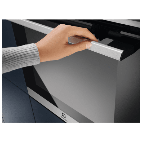 ELECTROLUX ugradna rerna EOC8P39X 2
