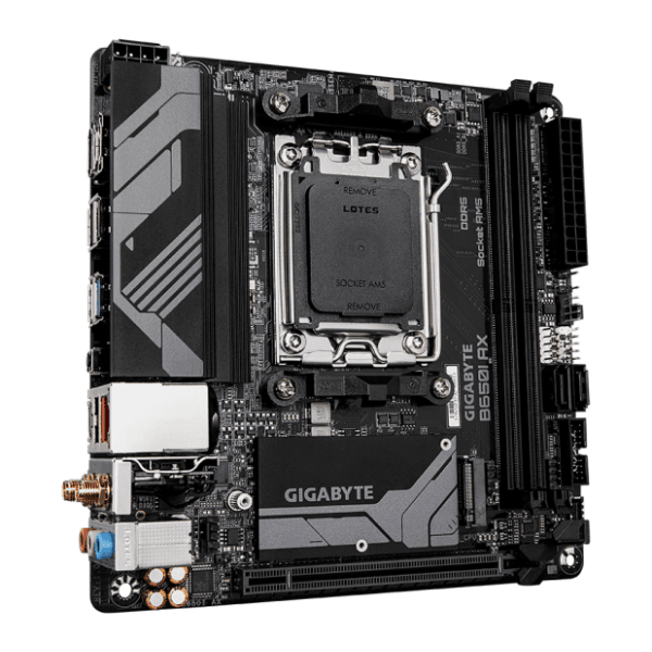 GIGABYTE B650I AX matična ploča 3