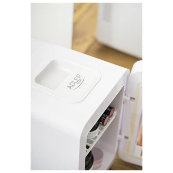 ADLER mini prenosni frižider AD8085 7