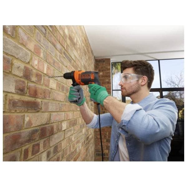 Black & Decker BEH710 udarna bušilica 1
