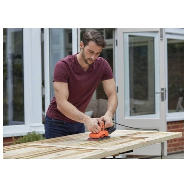 Black & Decker BEW220 vibraciona brusilica 3