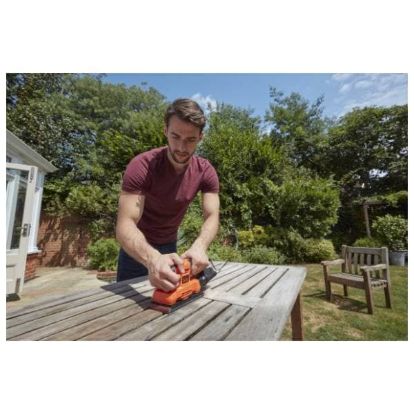 Black & Decker BEW220 vibraciona brusilica 4