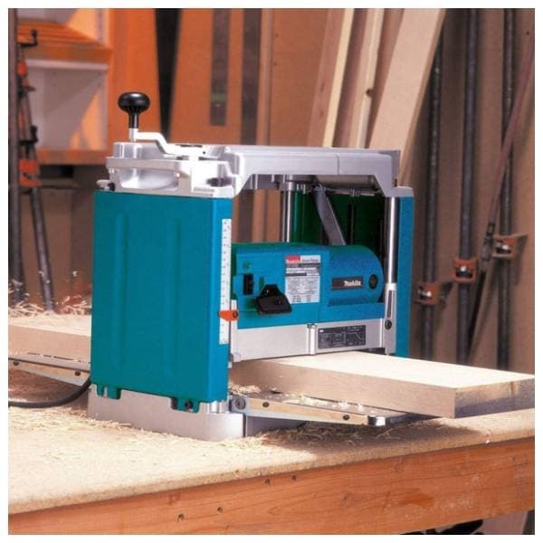 MAKITA 2012NB stabilno rende 3