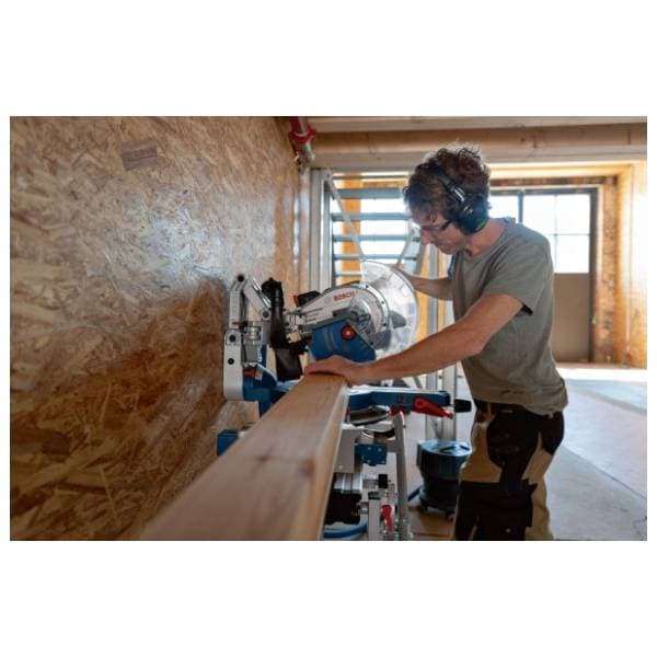 BOSCH GCM 18V-305 GDC Solo aku stacionarna testera 2