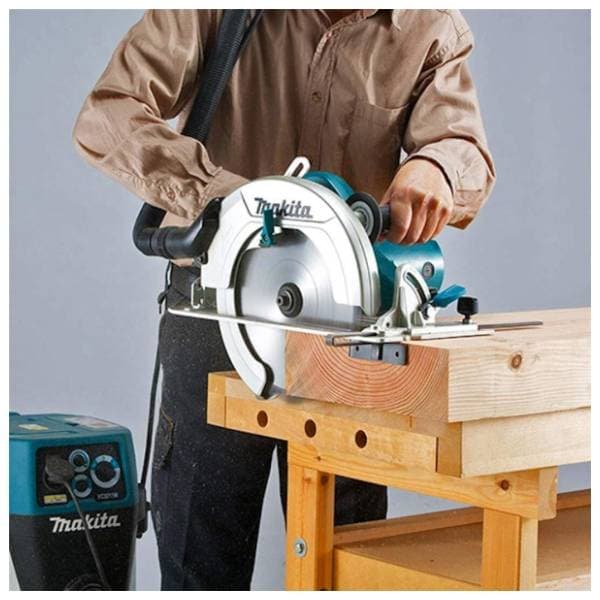 MAKITA HS0600 kružna testera 1