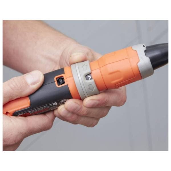 Black & Decker BCF603C aku odvijač 2