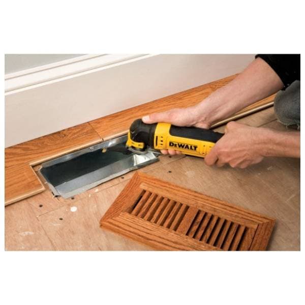 DeWALT DWE315KT renovator 4