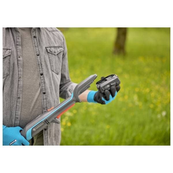 GARDENA HighCut 360/18V aku teleskopske makaze za grane 2