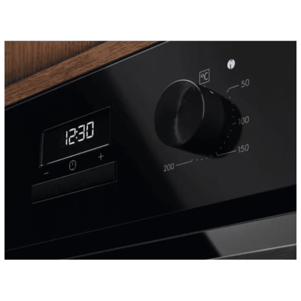 ELECTROLUX ugradna rerna LOH3H00BK 4