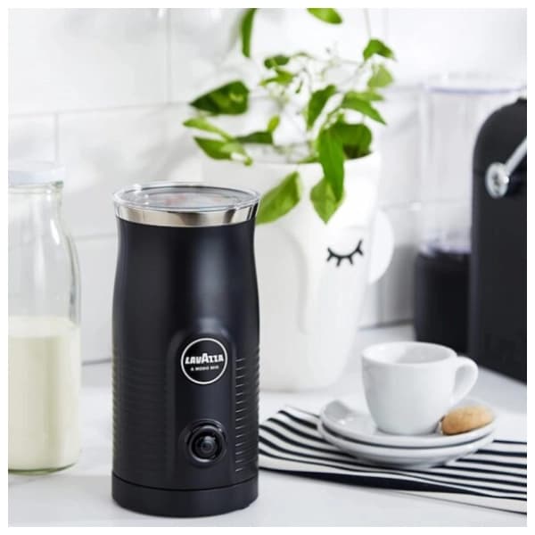 LAVAZZA aparat za mlečnu penu Milk Easy Frother 2