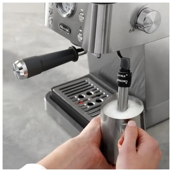 DeLonghi aparat za kafu EM450.M 3