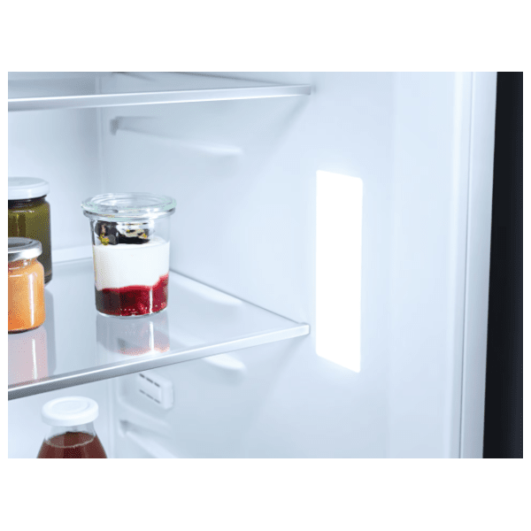MIELE ugradni frižider K 7125 E 1