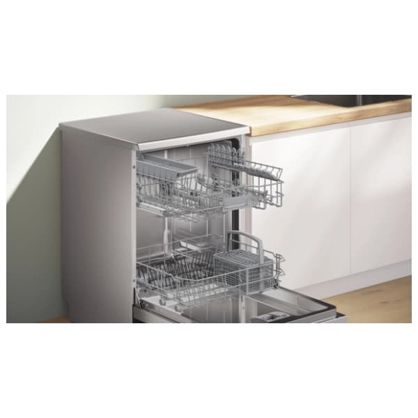 BOSCH mašina za pranje sudova SMS2HTI02E 2