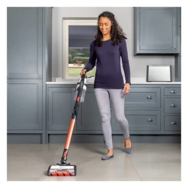 SHARK štapni usisivač IZ201EU 4