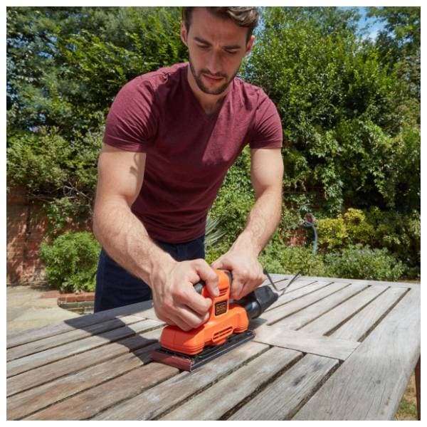 Black & Decker BEW220KAX vibraciona brusilica 3