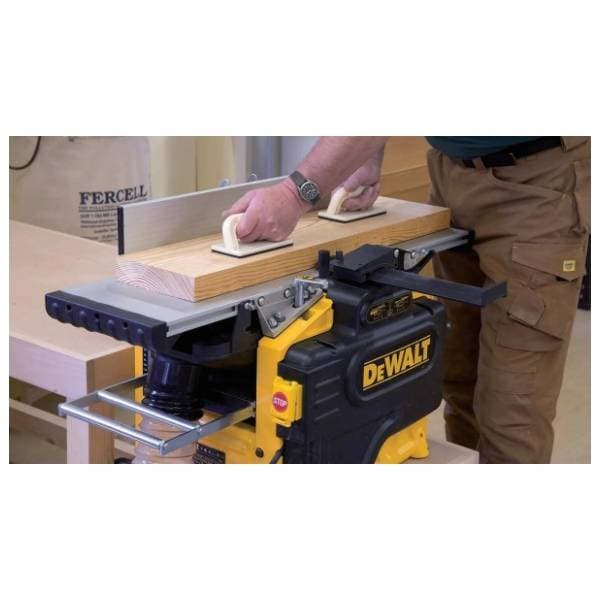 DeWALT D27300 1600W diht abrihter 3