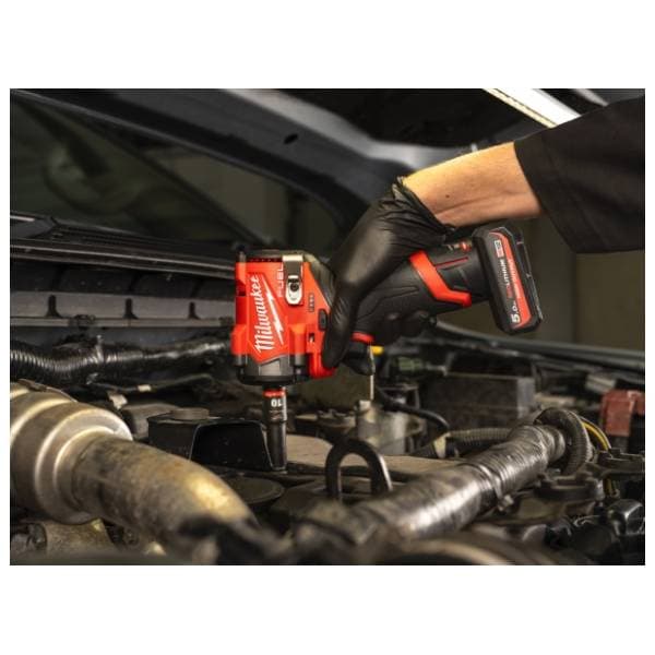 MILWAUKEE M12 FCIWF12G3-502X 2x5.0Ah aku udarni odvijač 1