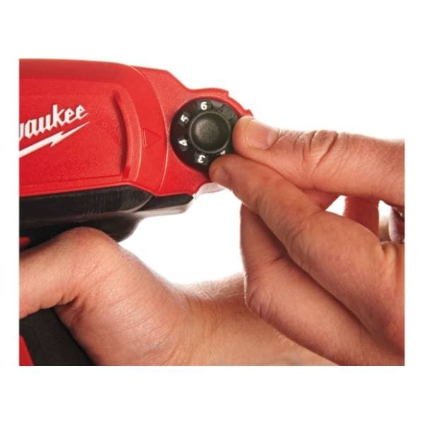 MILWAUKEE M12PCG/600A-201B 12V 2Ah aku pištolj za silikon 3