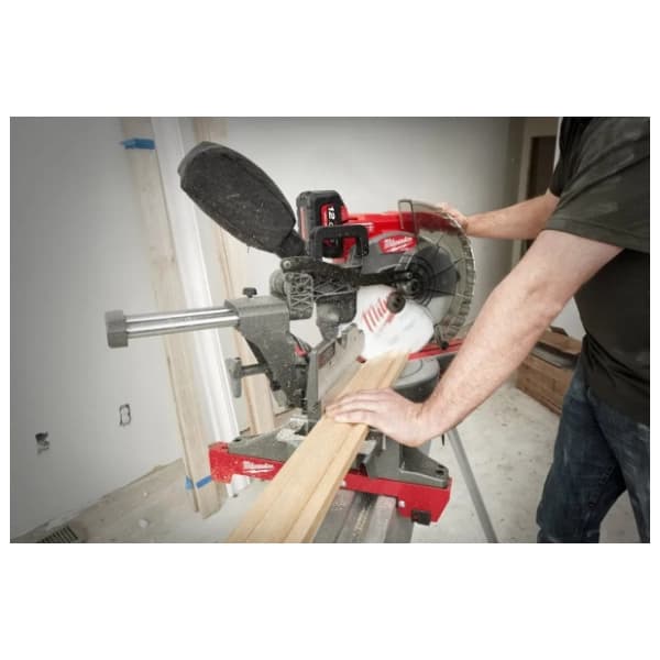 MILWAUKEE M18FMS305-121 12Ah aku kružna testera 2