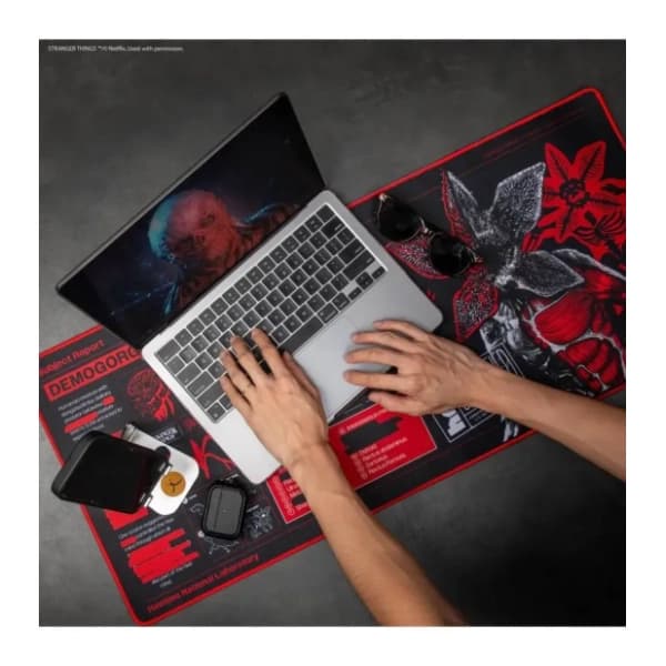 NOBLE COLLECTION podloga za miša Stranger Things Demogorgon 4