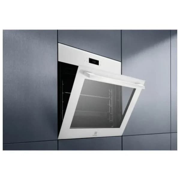 ELECTROLUX ugradna rerna EOE8P39WV 1